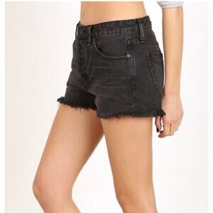 We The Free Rock Denim Uptown Short Blackbird Size 28 High Rise Raw Leg